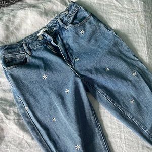 PACSUN mom jeans - straight leg - embroidered with flowers - Size 25